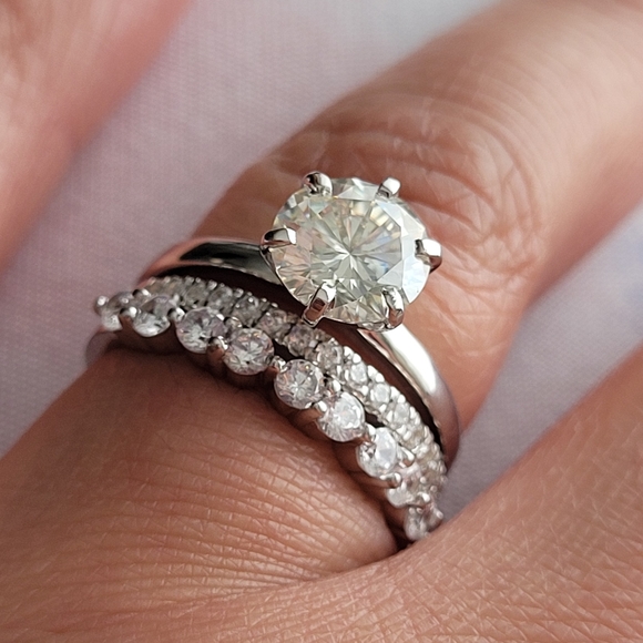 Engagement Ring Set - Picture 2 of 5